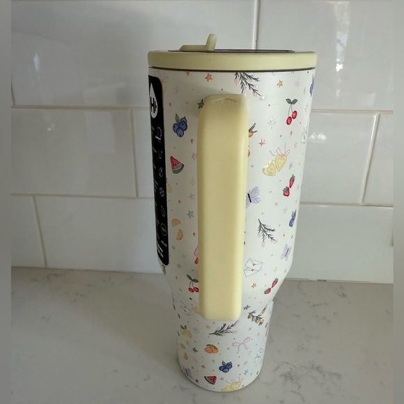 HydroJug X ACTA 40oz Traveler, TORI HALFORD BERRIES AND CREAM - Picture 2 of 7